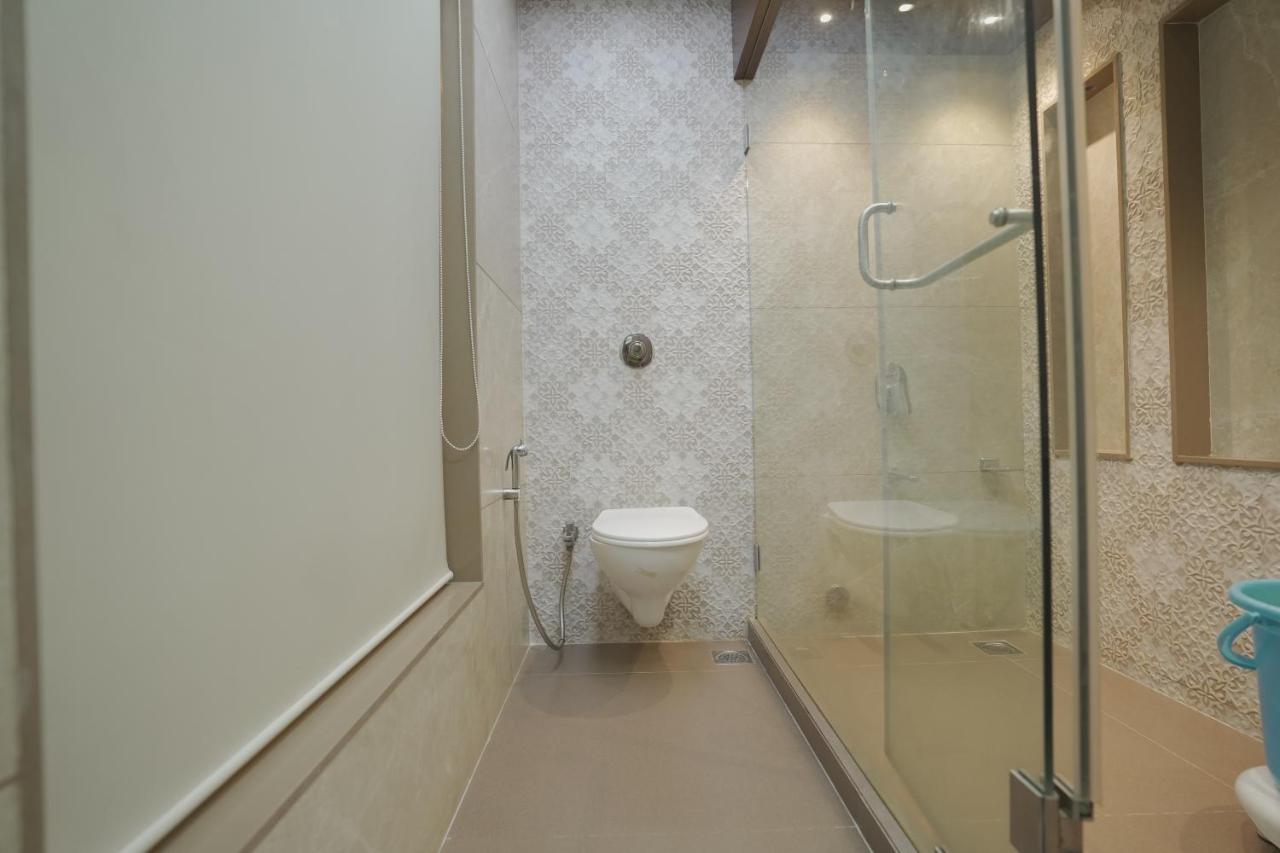 Hotel Mathoshree Thane Ngoại thất bức ảnh
