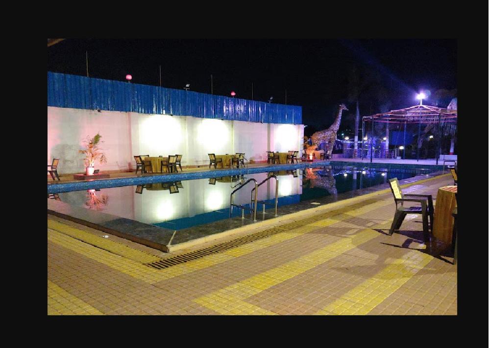 Hotel Mathoshree Thane Ngoại thất bức ảnh